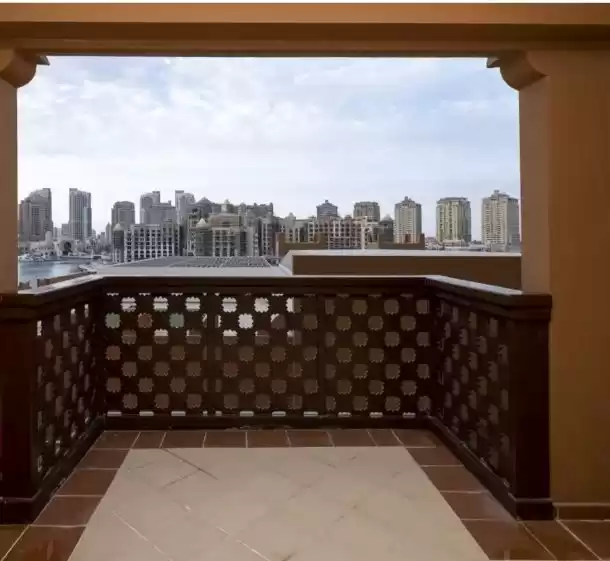 Жилой Готовая недвижимость 1 спальня С/Ж Таунхаус  продается в Аль-Садд , Доха #10945 - 1  image 